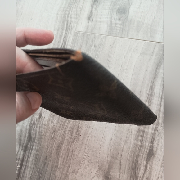 Louis Vuitton's Marco Bifold wallet Monogram - Picture 4 of 12